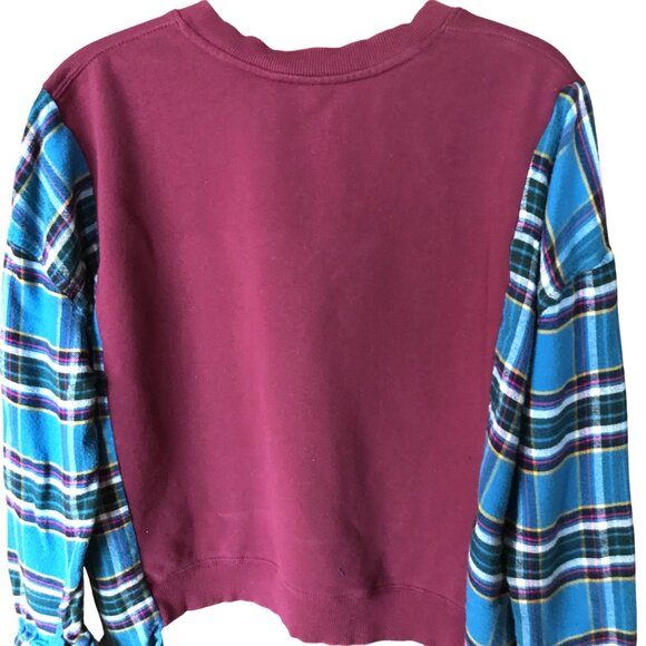 Upcycled Sweatshirt Flannel, M-XL: Oversized Table Rock Lake Pontoon Graphic Tee - Picture 2 of 10